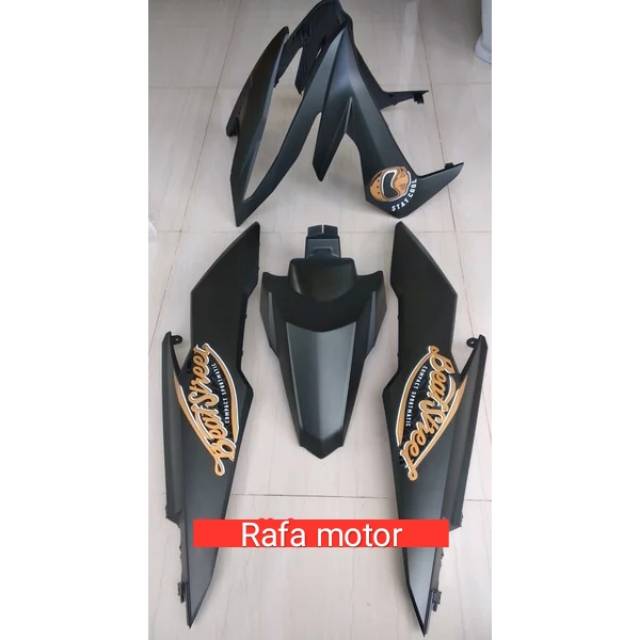Cover body full halus beat street hitam doff
