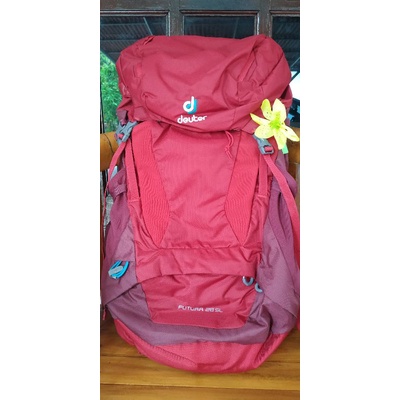 Tas Carrier Deuter Futura 28 SL/Tas Gunung Original - Cranberry Maron