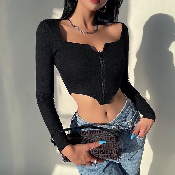 【AMY J】Square Neck Long Sleeve Zip Up Hanky Hem Crop Top 7062 （S/M/L）