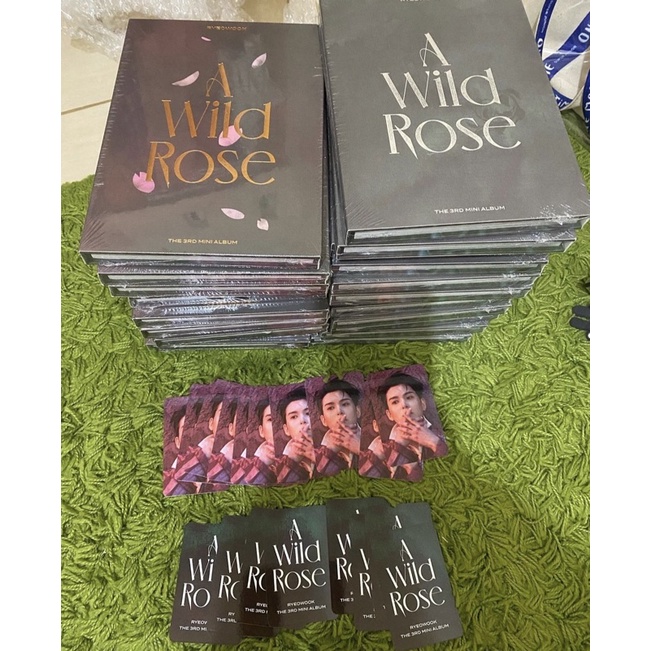 [Ready Stock] (wajib baca deskripsi dulu) Ryeowook Album A WILD ROSE + Benefit Photocard SM SMTOWN S