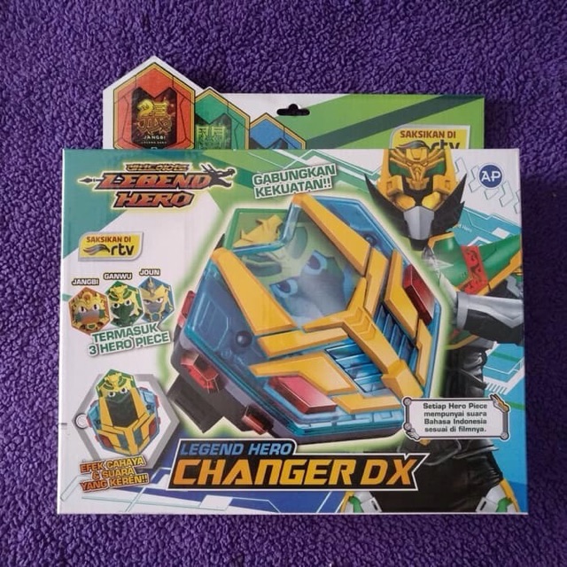Mainan Legend Hero Changer DX ada efek suara