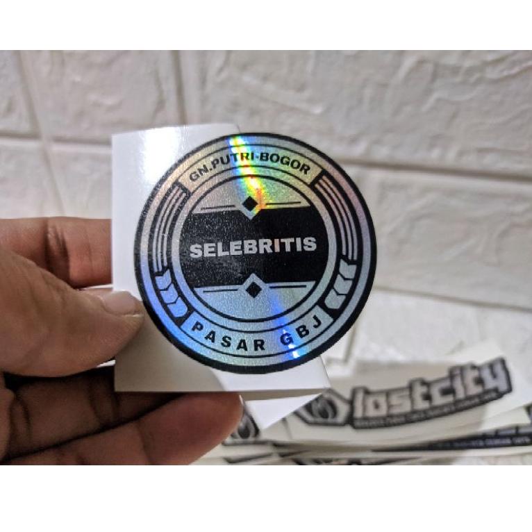 

[KODE PRODUK Y0G9467] Custom Sticker Vinyl Stiker Hologram A3 Logo Toko Bengkel Komunitas Thailook LAY PROJECT