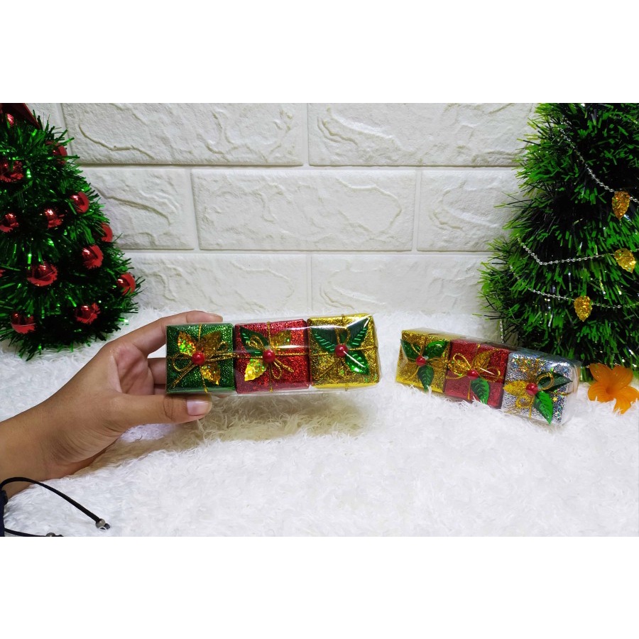 ( 3 pcs ) Miniatur Kado Natal KEMANGI - Kotak Kado Hiasan Pohon Natal