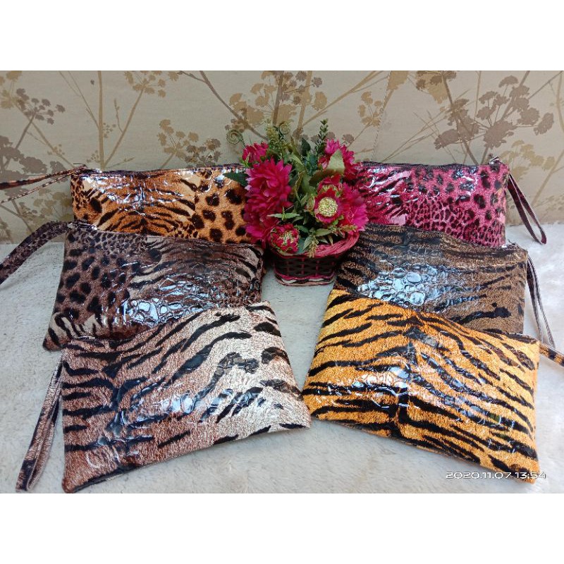 Clutch leopard / cluth macan, Grosir boleh mix motif, ada 6 motif/ dompet macan/dompet leopard/ Dompet wanita