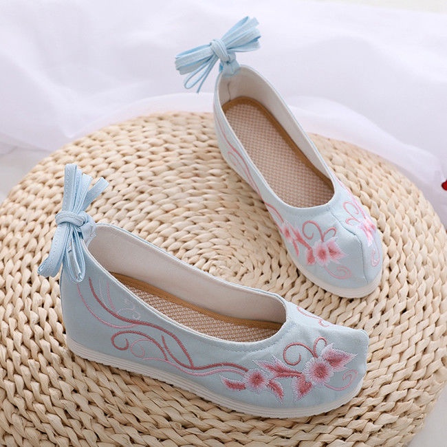 The Han-style clothing shoes women's vintage old Beijing cloth shoes new matching fairy ancient styl