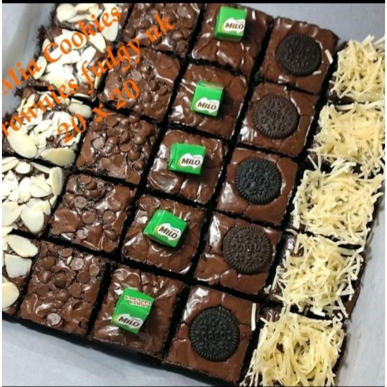 

Brownies fudgy 20 x 20 (Toping suka suka)