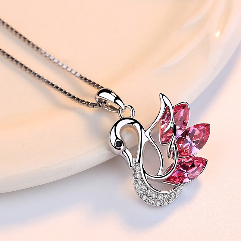 [Ready Stock]Fashion Simple Swan Pendant Necklace Elegant Clavicle Chain