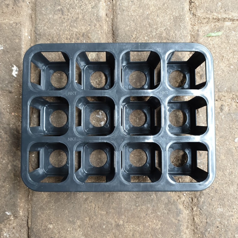 TRAY POT KOTAK 5 cm / TRYPOT KOTAK 5 cm ( tanpa pot )