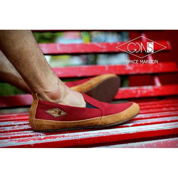 sepatu GDNS space maroon