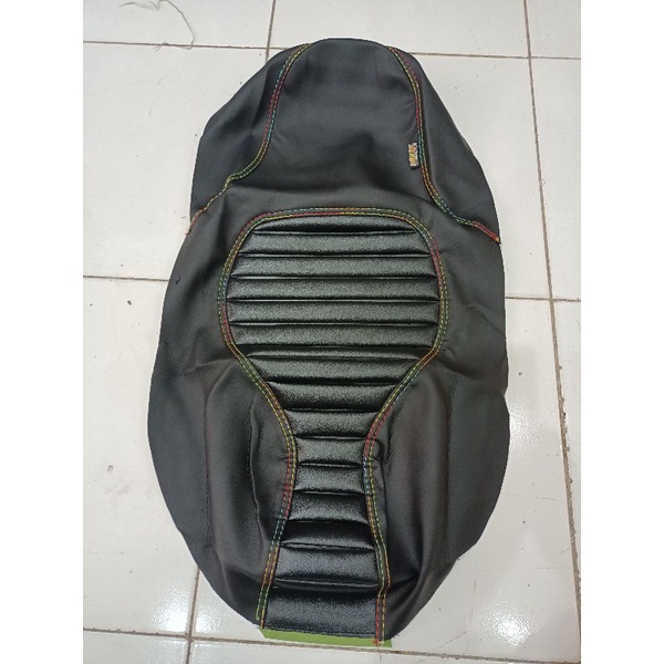 sarung cover jok motor honda scoopy dan beat motif embos rainbow