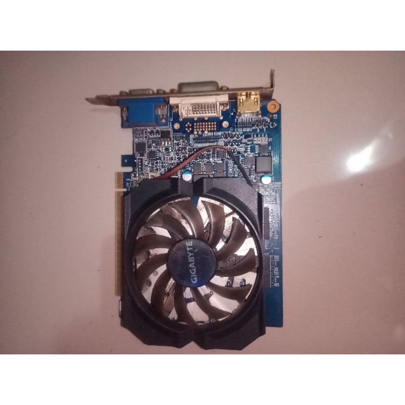 VGA CARD 2GB SEKEN DIRECTX 11 SUPPORT