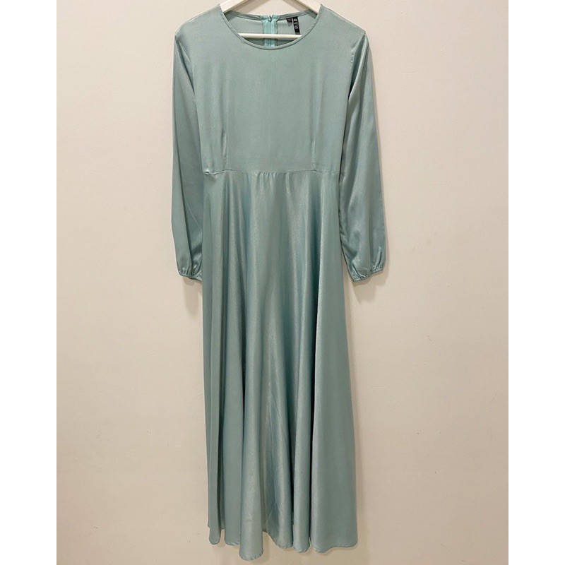 PRELOVED GAMIS SYAR’I OSD (OKI SETIANA DEWI)