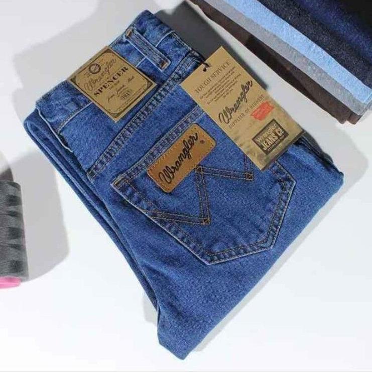 Bagus Dipakai.. Harga Promo  celana panjang Wrangler grand ori