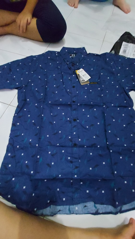 Kemeja Pria Lengan Pendek Motif