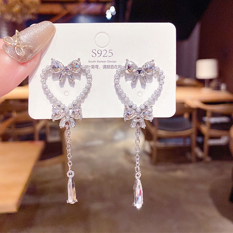 XiaoboACC Anting Tusuk Silver S925 Bentuk Pita Aksen Zircon + Mutiara Imitasi Untuk Perhiasan Wanita