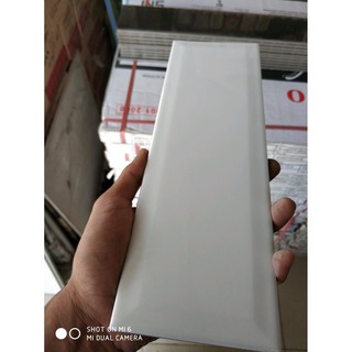 Jual keramik  Subway Bevel  size 10x30 second grade merk 