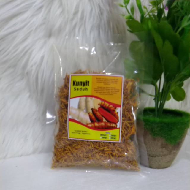 

Kunyit seduh kunyit kering minuman tradisional khas jogja