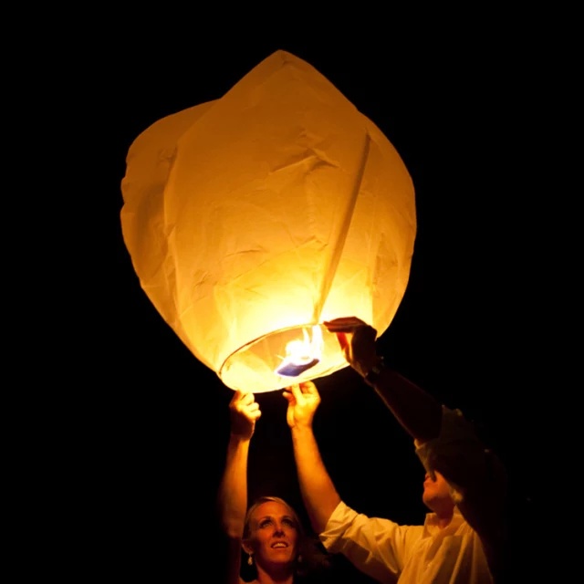 Lampion Terbang Sky Lantern Lantera Terbang Party New Year Tahun Baru Imlek Natal Out Bound Lampion Make A Wish Besar Grosir