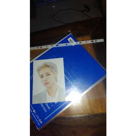 

Slevee binder photocard
