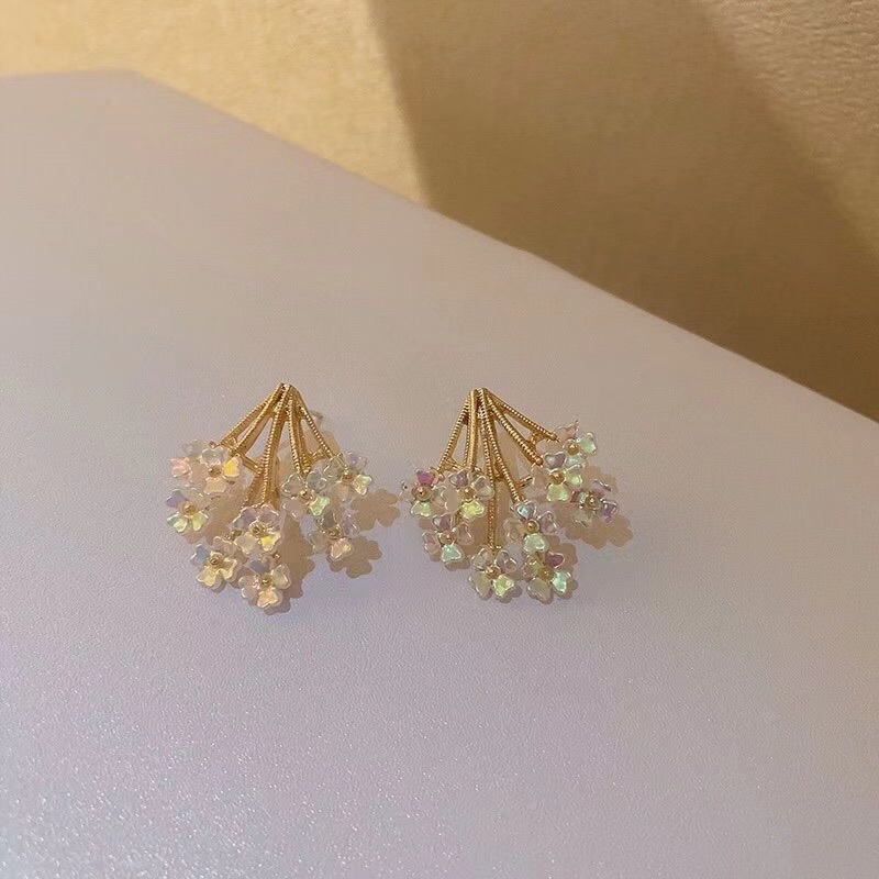 Anting Stud Bentuk Bunga Mekar Irregular Gaya Vintage Untuk Wanita