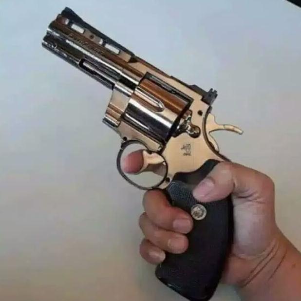 Korek Api Pistol 1:1 Phyton Revolver 357 Pajangan