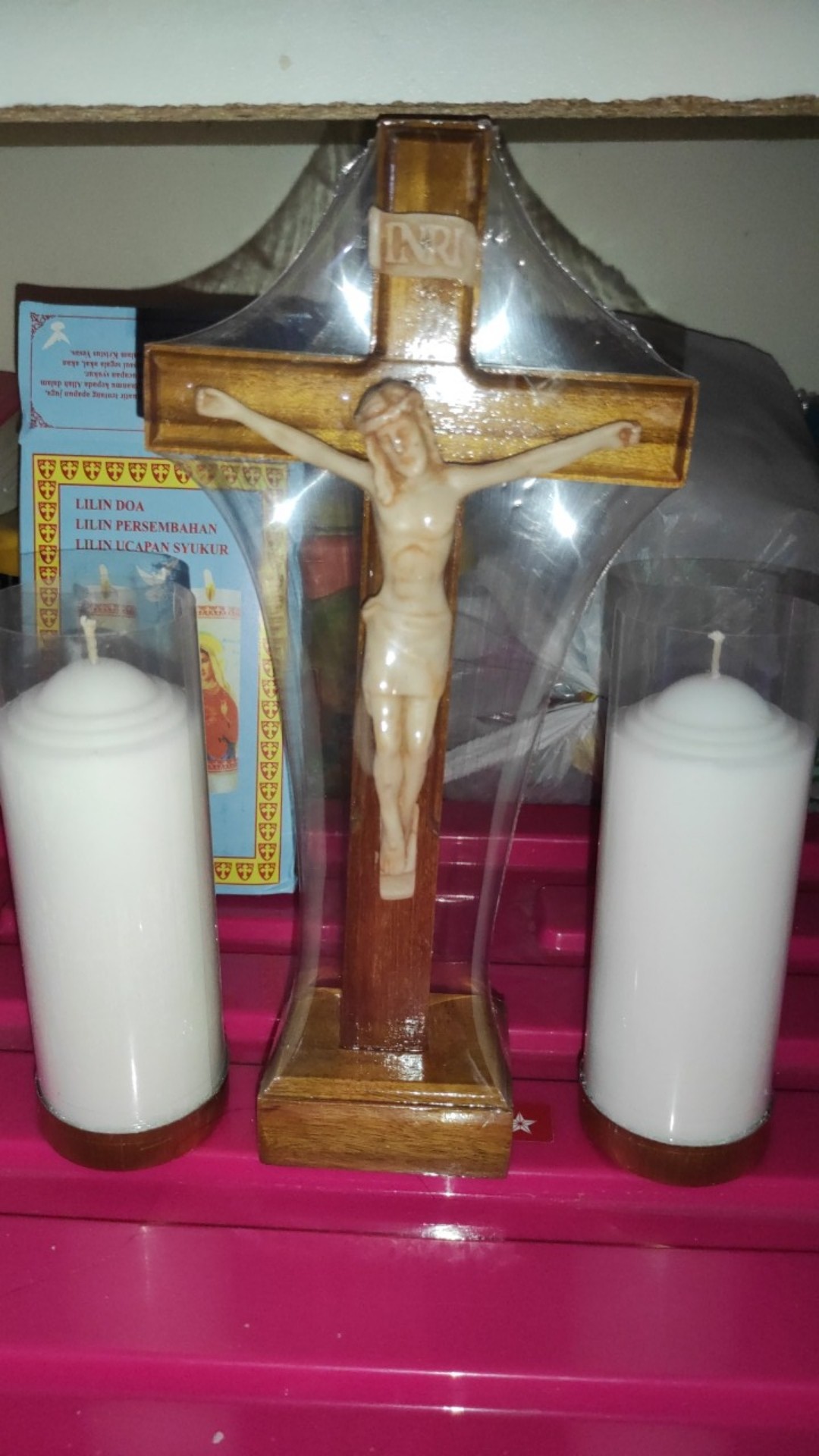 Salib Duduk Kayu 27 Cm