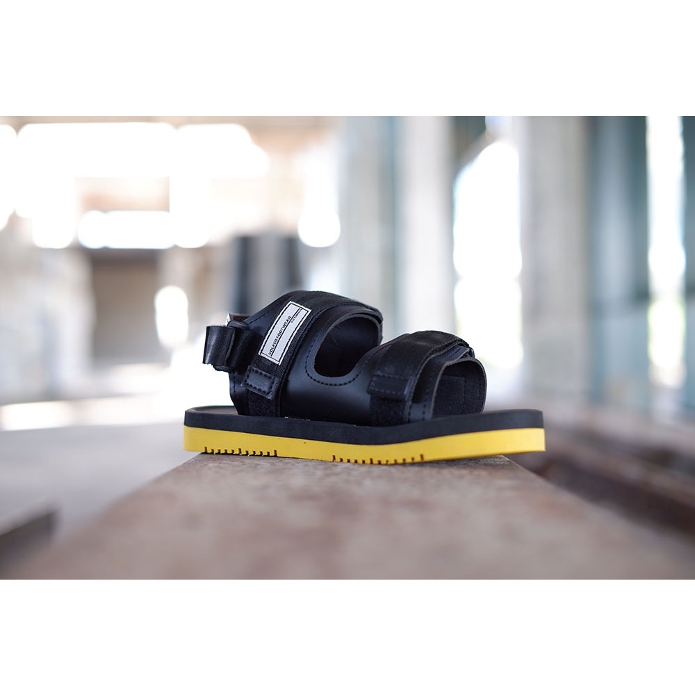 sandal pria kasual volkerfootwear / cutter black yellow sole