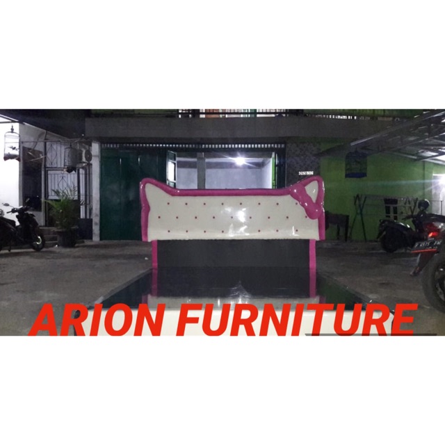 Divan Sandaran Karakter Hello Kitty#2