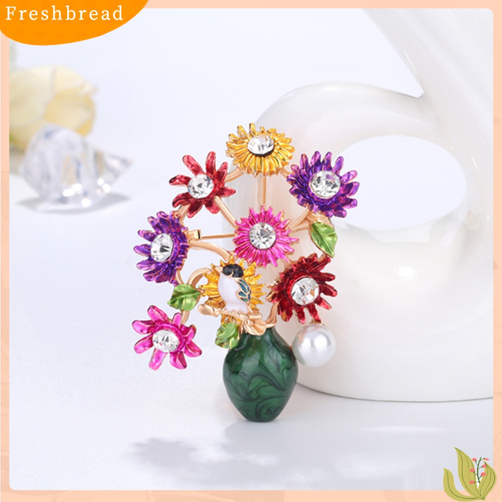 [ TERLARIS]Fashion Women Flower Vase Rhinestone Inlaid Brooch Pin Corsage Lapel Jewelry