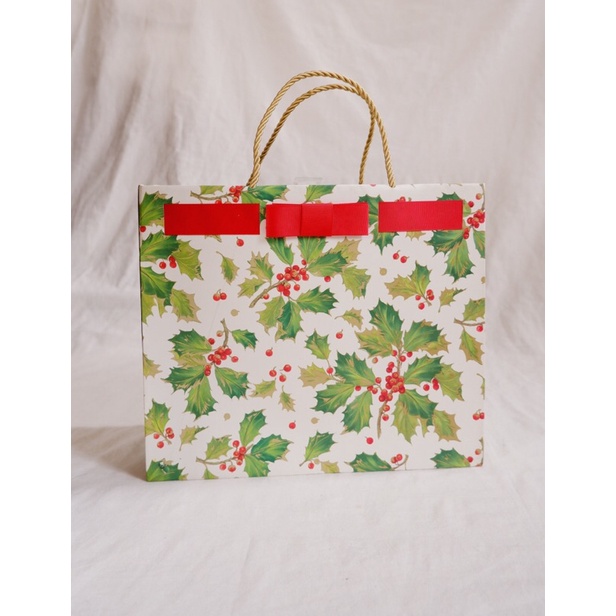 

PAPERBAG NATAL IMPORT | 30x25x12cm | 25x30x12cm | PAPERBAG CASPARI