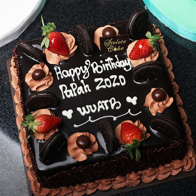 

Kue Ulang Tahun Chocolate Fudge ukuran 20 x 20 cm / Enak Murah