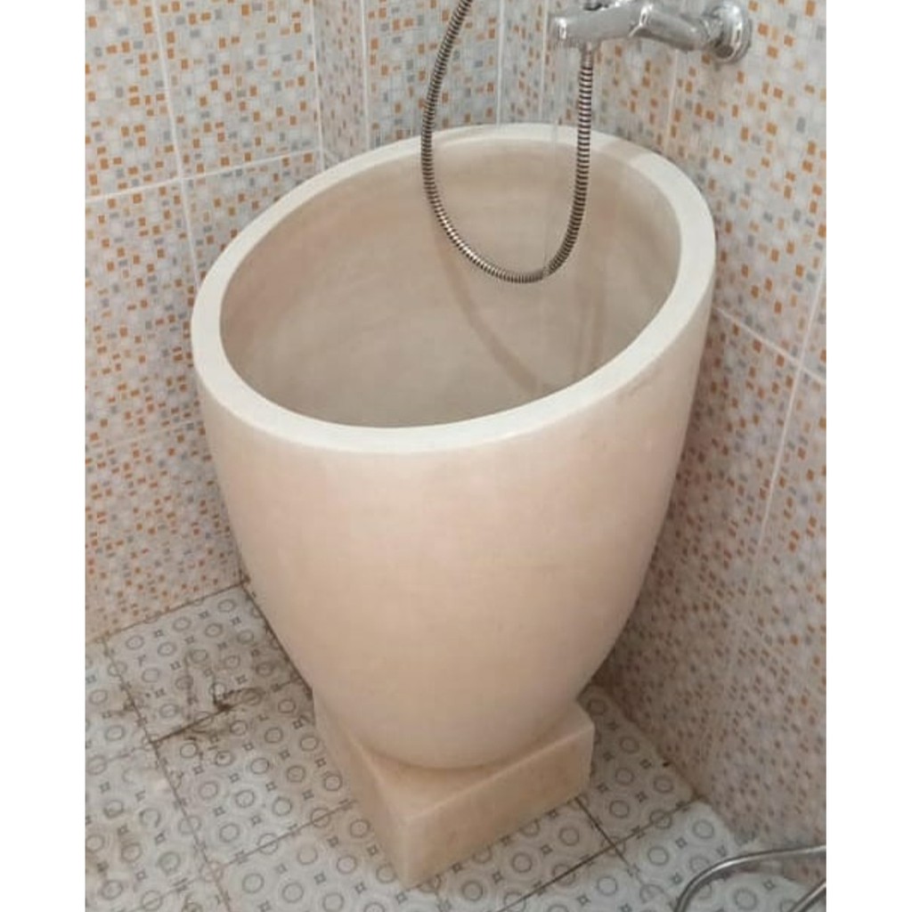 Bak Mandi Gentong Teraso dengan diameter miring.