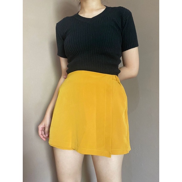 PRELOVED CELANA/ROK (COLORBOX)