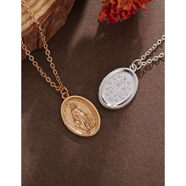 LRC Kalung Fashion Golden Alloy Tag Oval Portrait Necklace K36022