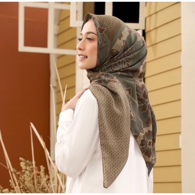 Ziya Scarf Heaven Lights