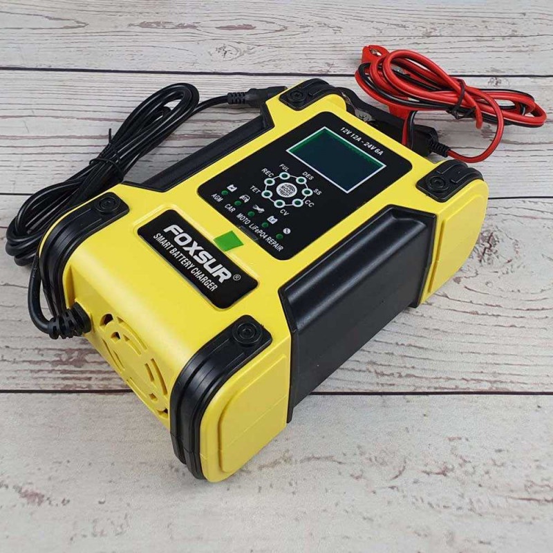 Charger Aki Accu Portable 12-24V 200Ah 105W LCD Automatic Repair KN