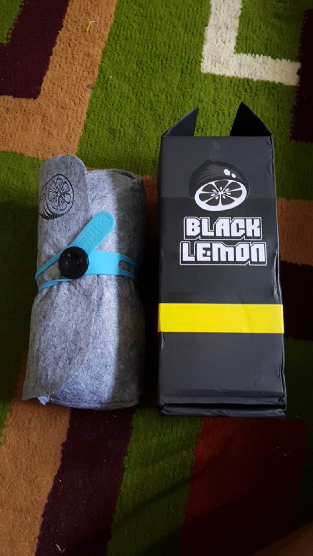 Mini Pocket Umbrella / Payung Lipat Super Mini Merk Black Lemon
