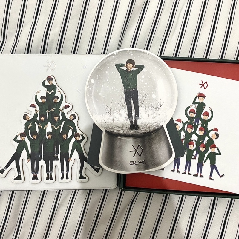 EXO Miracles in December Album Chanyeol Snow Globe