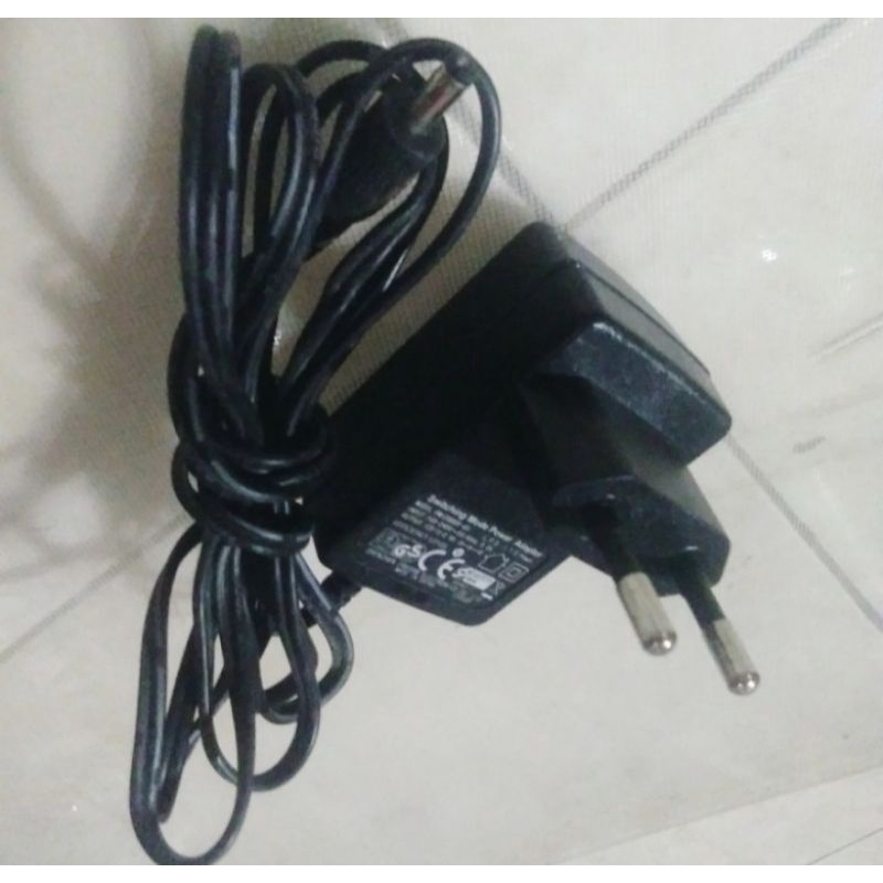 switching power adaptor 12v-0'5a asli original mantap cup dc3'5mm