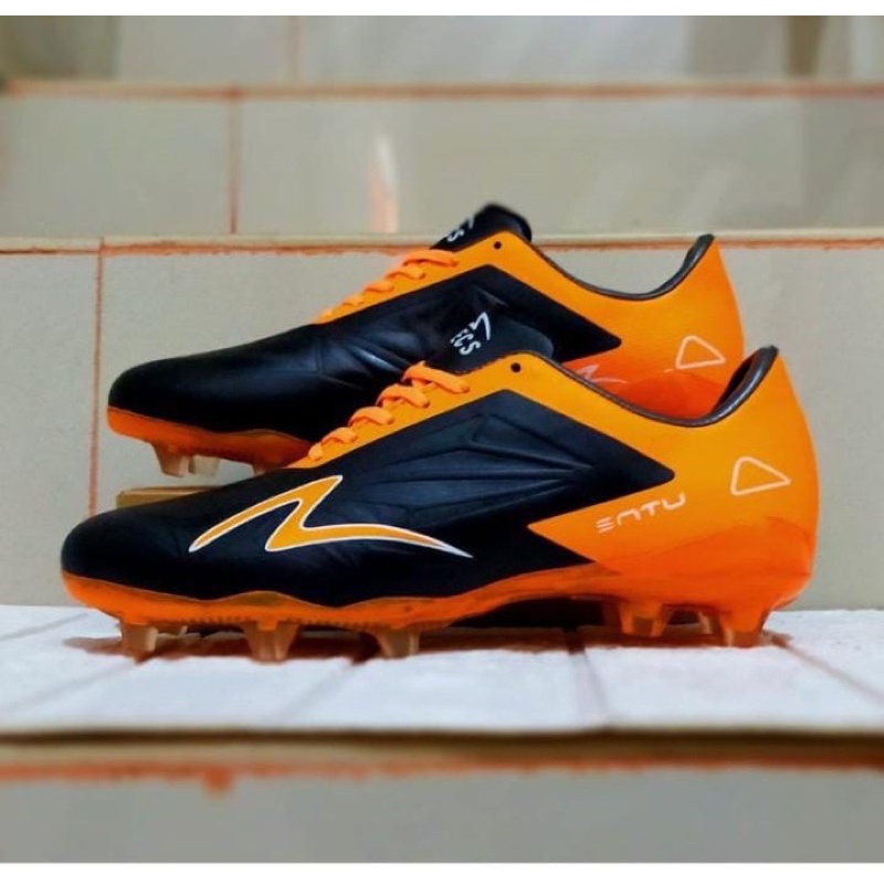promo Sepatu Bola Specs model keluaran Terbaru ( bisa Cod )