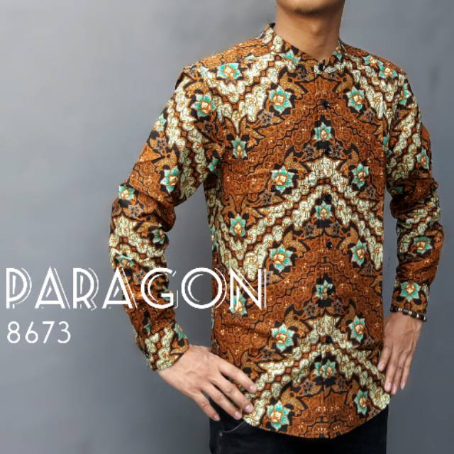  Baju  Batik Pria  Modern Slim Fit Motif Paragon 8673 
