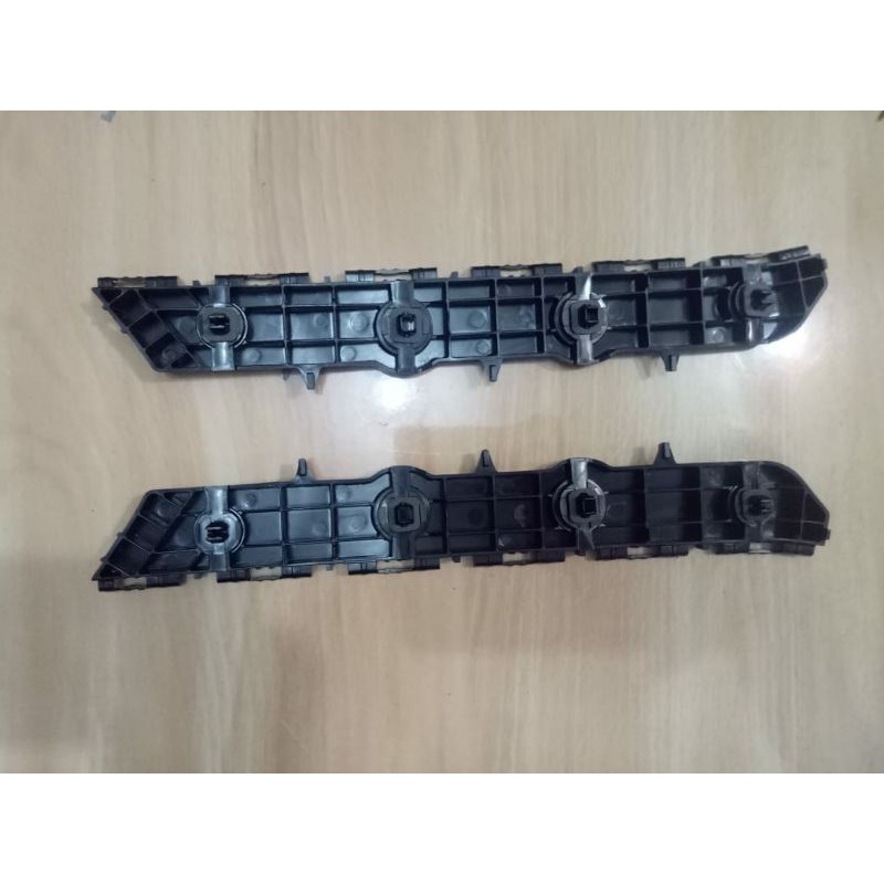 BRACKET BUMPER BREKET BEMPER BELAKANG CALYA SIGRA