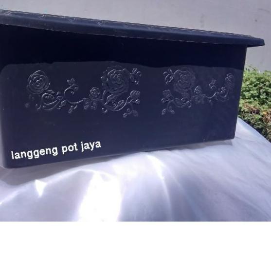 ➫ Pot tanaman plastik Hitam SHALLOM panjang motif bunga ukuran 65 cm ○