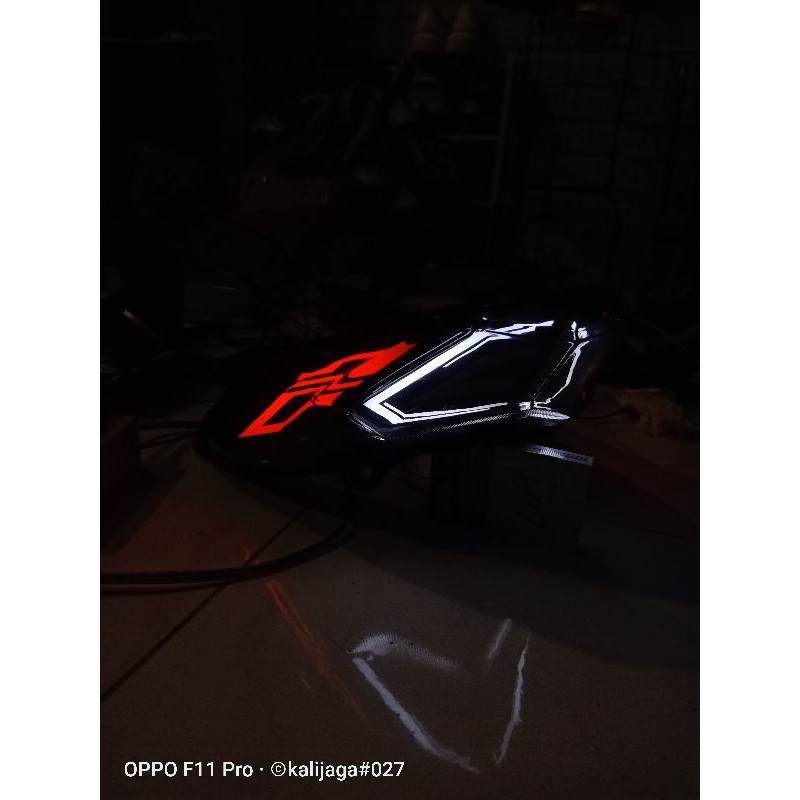 stoplamp/lampu stop Vario LED old 125/150