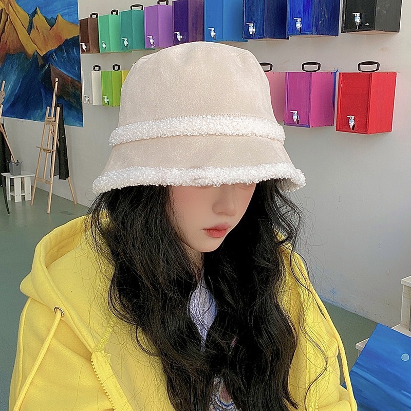 Topi Bucket Bahan Suede Wol Domba Tebal Hangat Dua Sisi Gaya Jepang Untuk Wanita