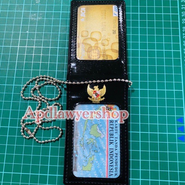 Name Tag ID Card Kulit Hitam Glossy Logo Garuda kuningan Plus Kalung Rantai 2 Sisi Magnet PREMIUM