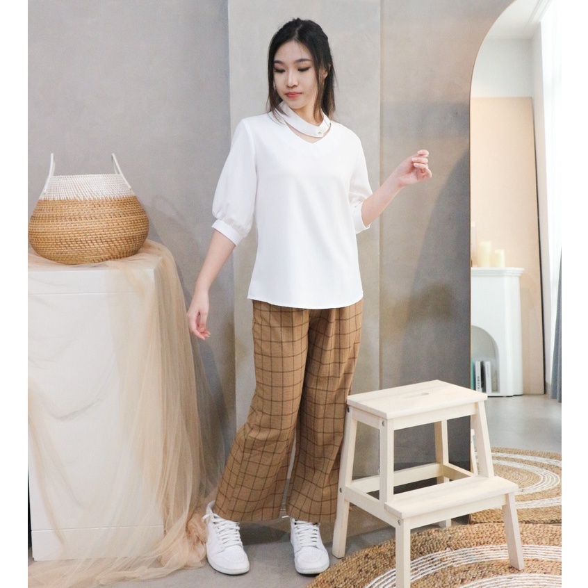 Cammomile Blouse Wanita 1808042-4