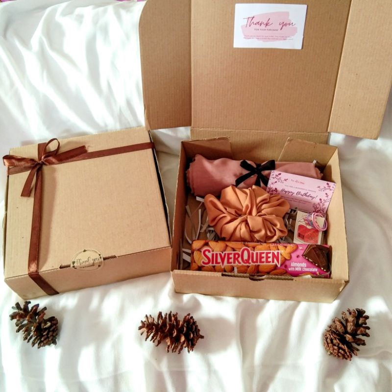 

Kado Sahabat / Hampers / Gift Box