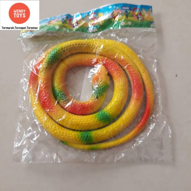 Mainan ular karet prank