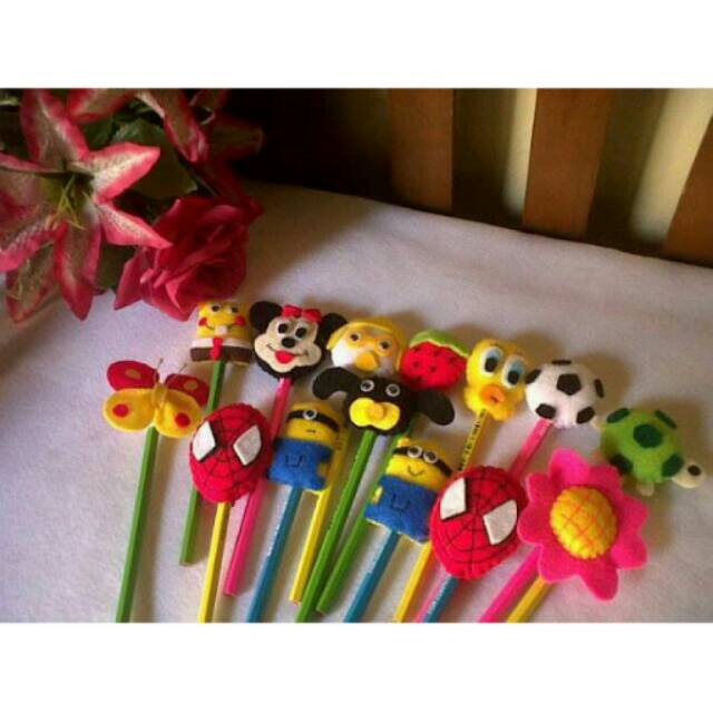 

Pensil hias karakter